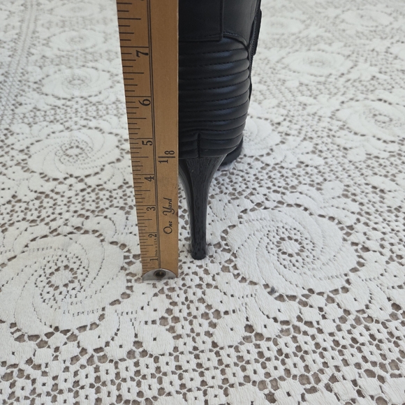 DKNY Blake Peep-Toe Strappy Heeled Booties - Picture 9 of 10